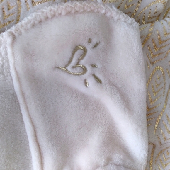 COPY - Justice Unicorn Wrap Blanket with Pockets, horn and tail fringe - Picture 7 of 9